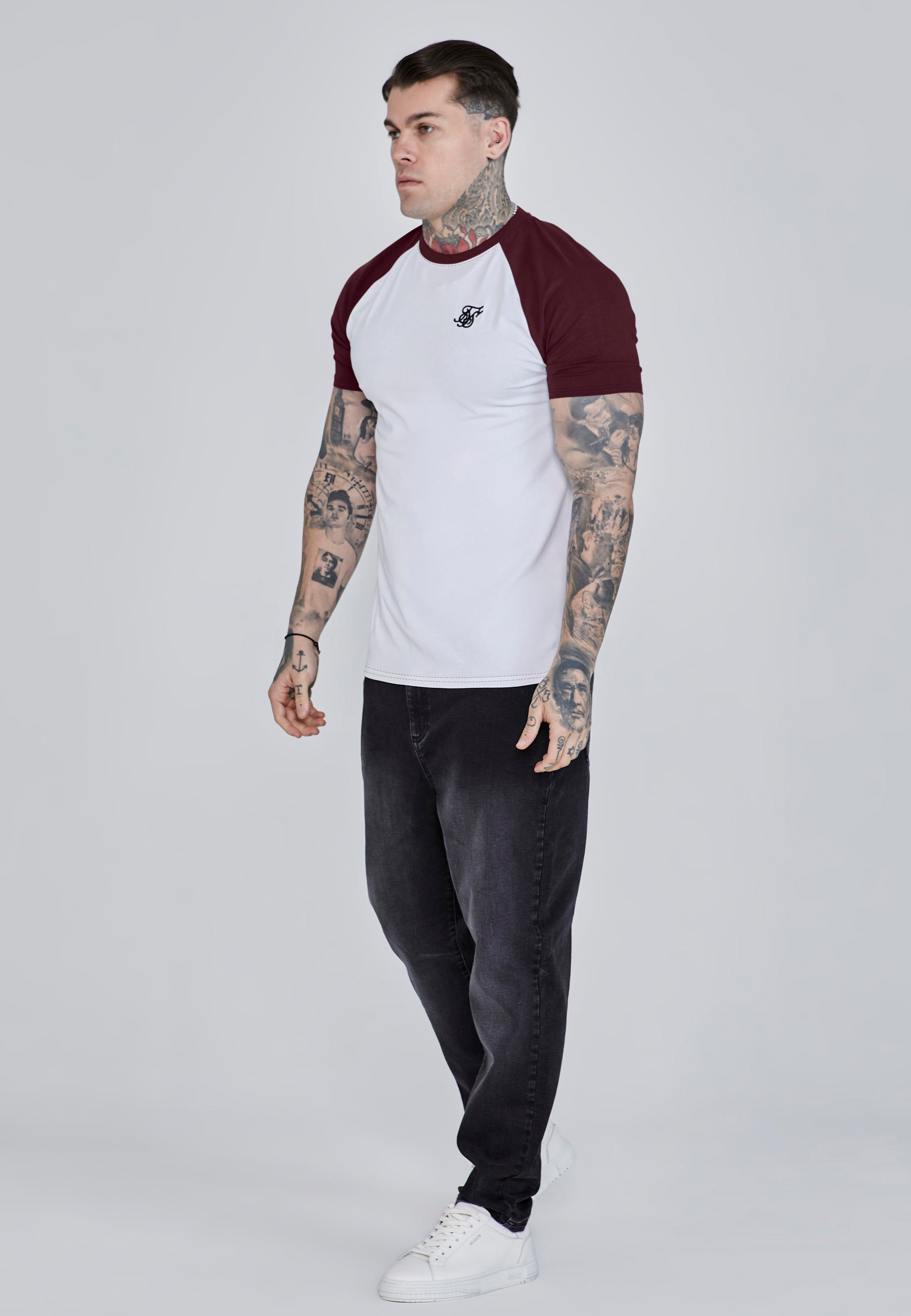 T-shirt raglan en blanc, bordeaux T-shirts SikSilk