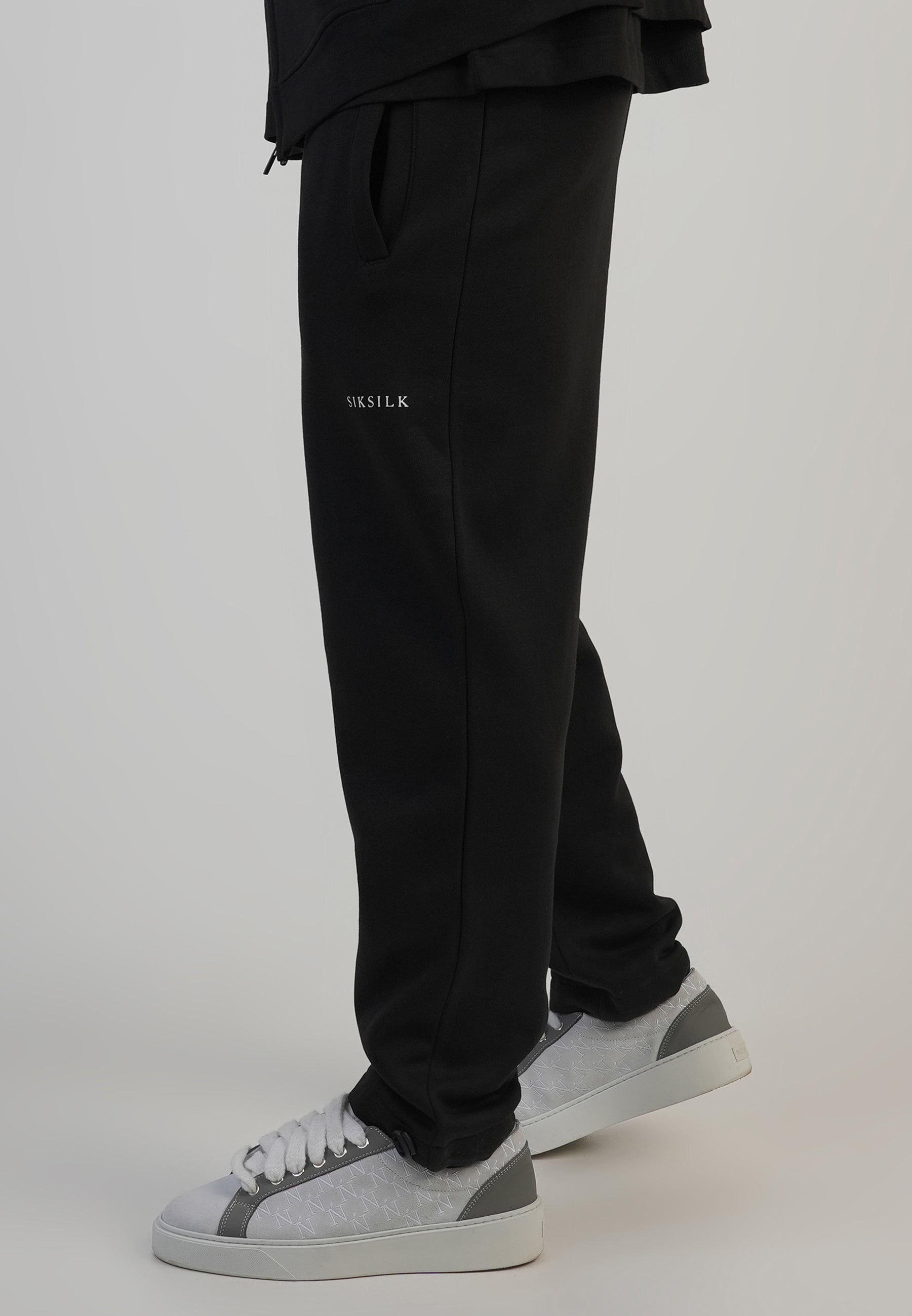 Track Pants in Black Pantalons SikSilk
