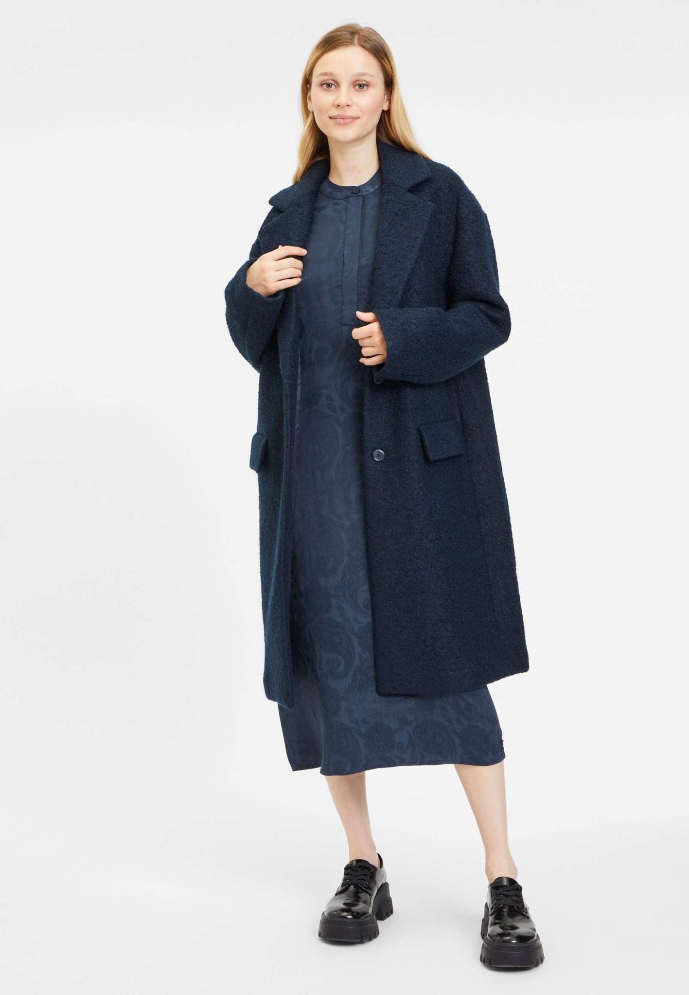 Bale Bouclé Coat dans Blueberry Vestes Tamaris   