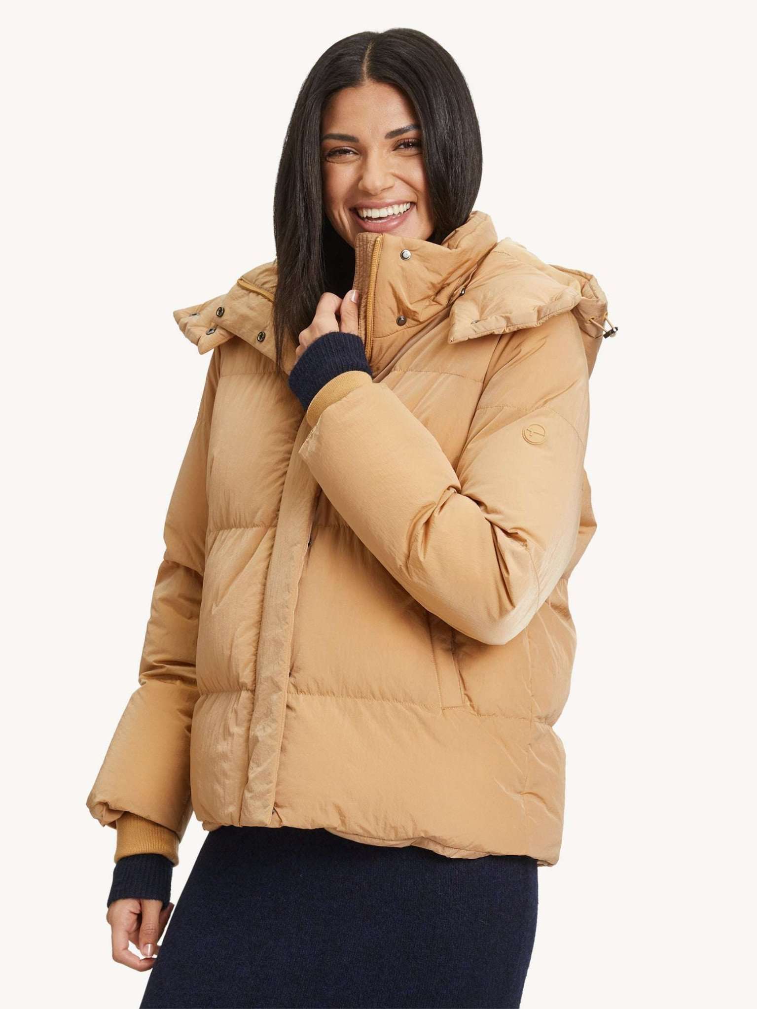 Balikesir Puffer Jacket in Iced Coffee Vestes Tamaris   