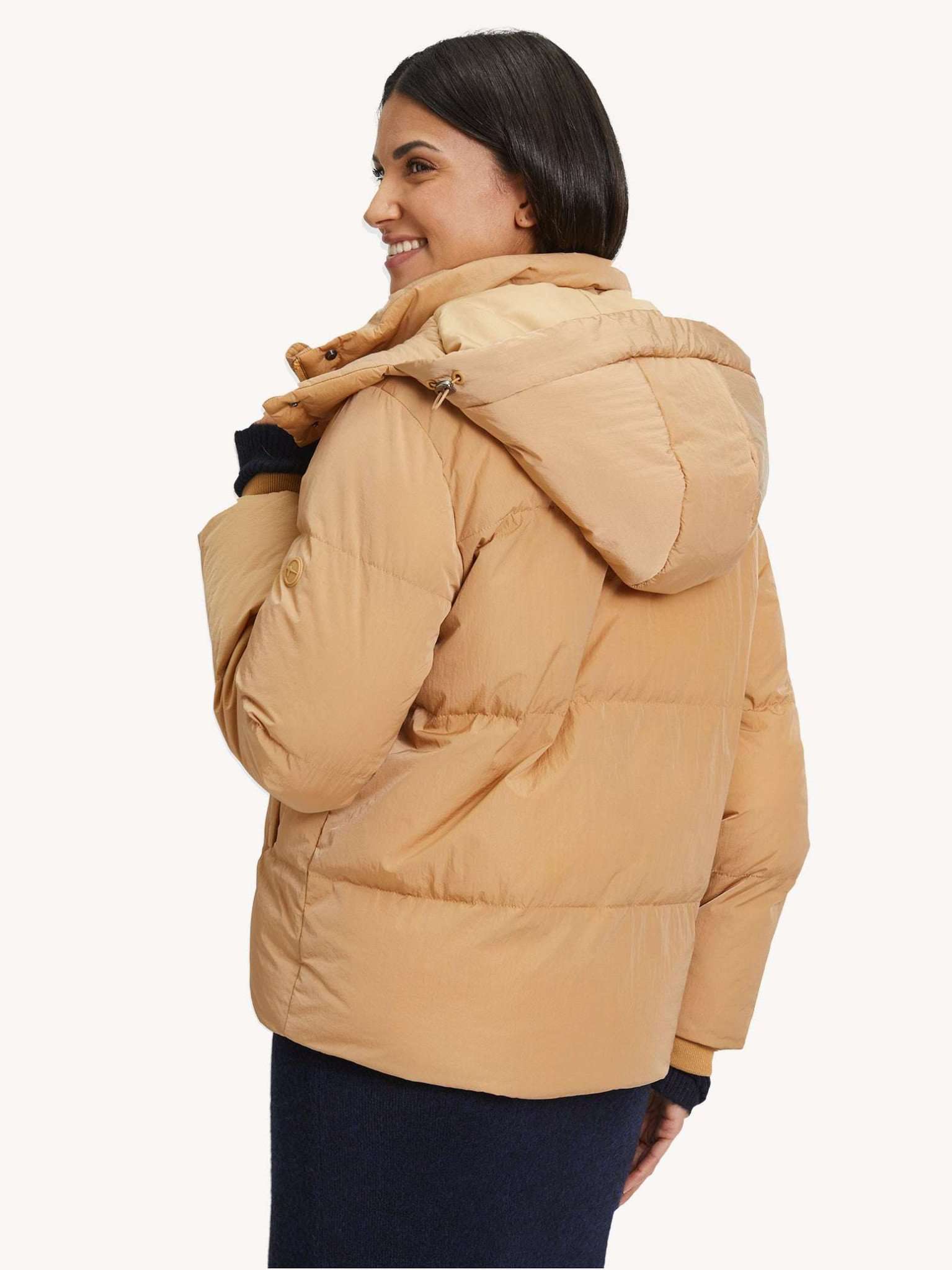 Balikesir Puffer Jacket in Iced Coffee Vestes Tamaris   