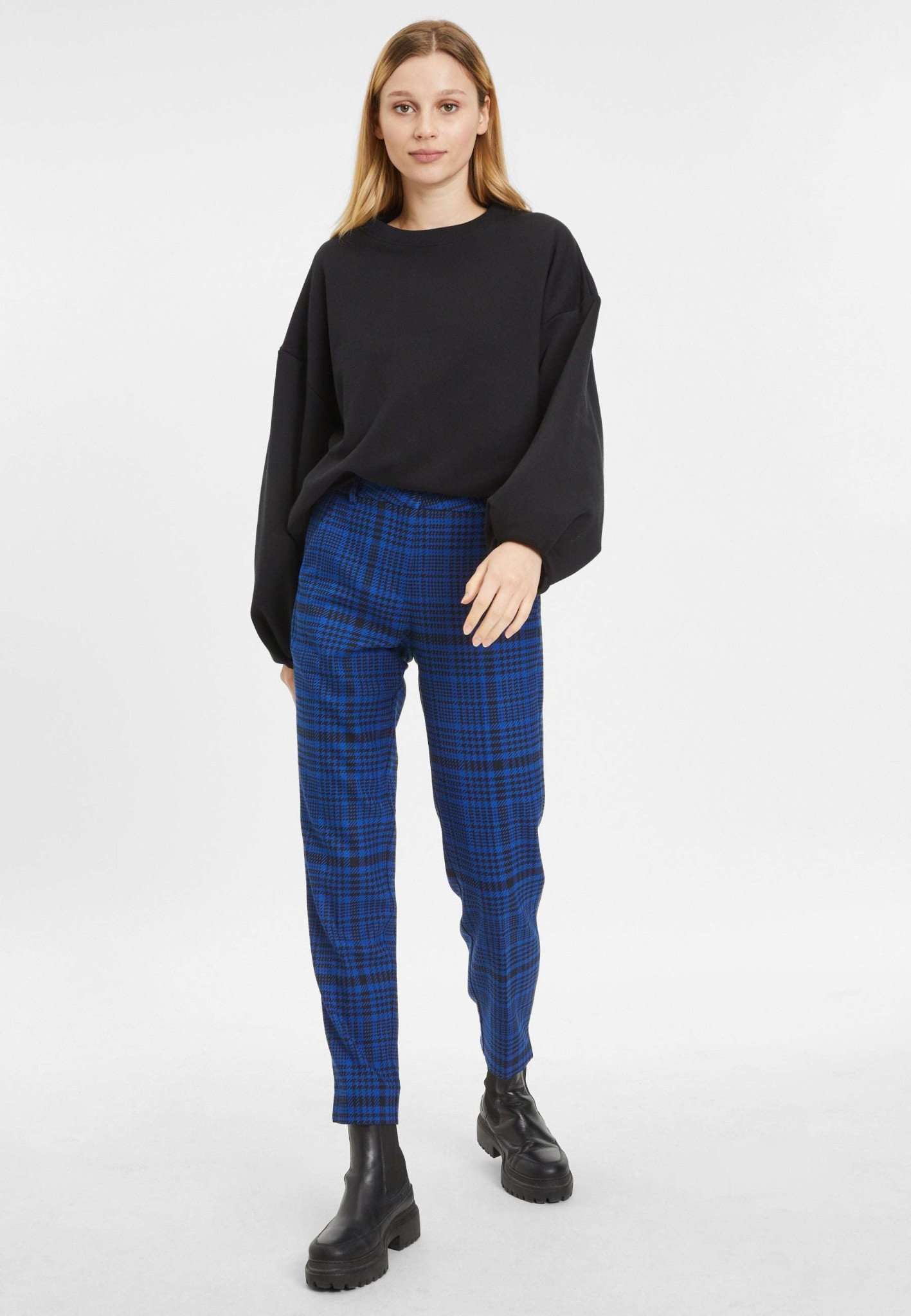 Ariana Check Cigarette Pants in Blueberry Houndstooth Check Pantalon Tamaris   