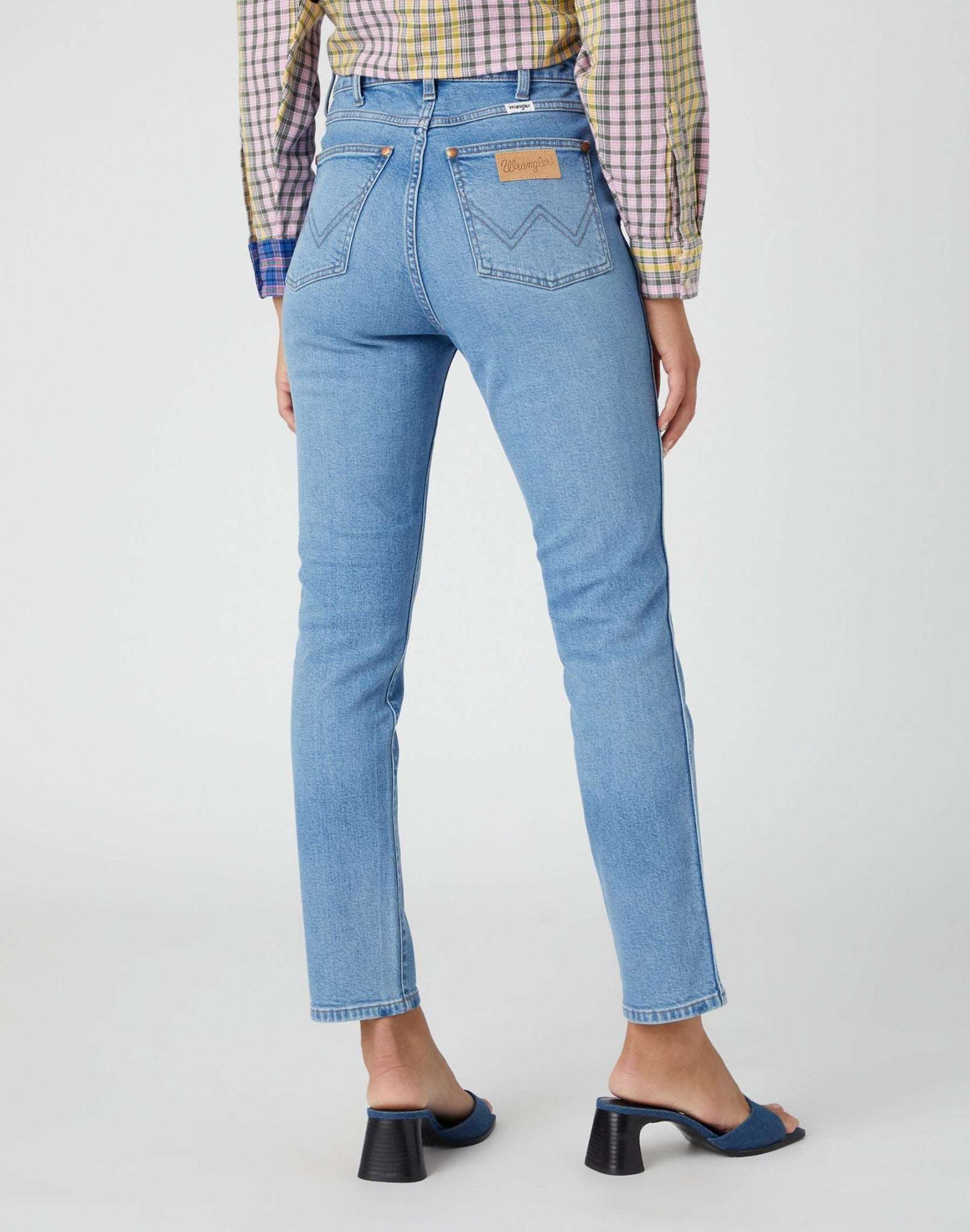 Walker en jeans sans intentions Wrangler   