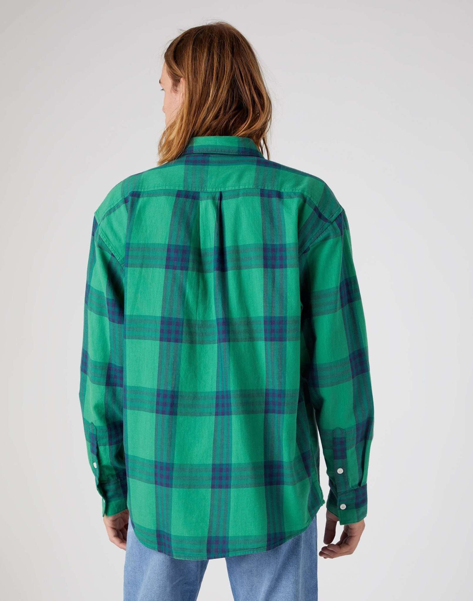 Patch Pocket Shirt in Pine Green Chemises Wrangler   