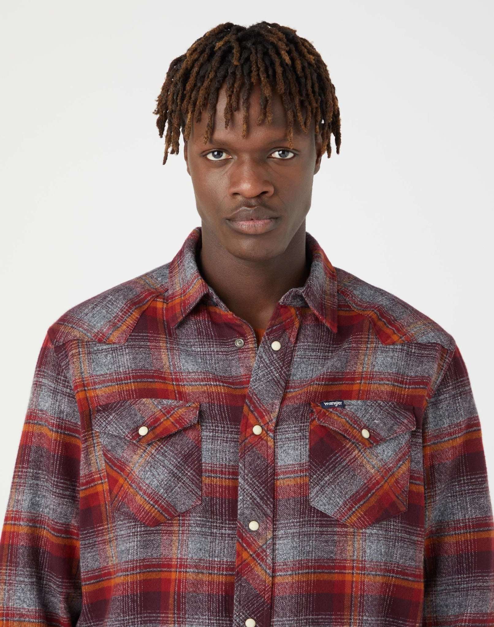 Heritage Shirt in Rhubarb Red Chemises Wrangler   