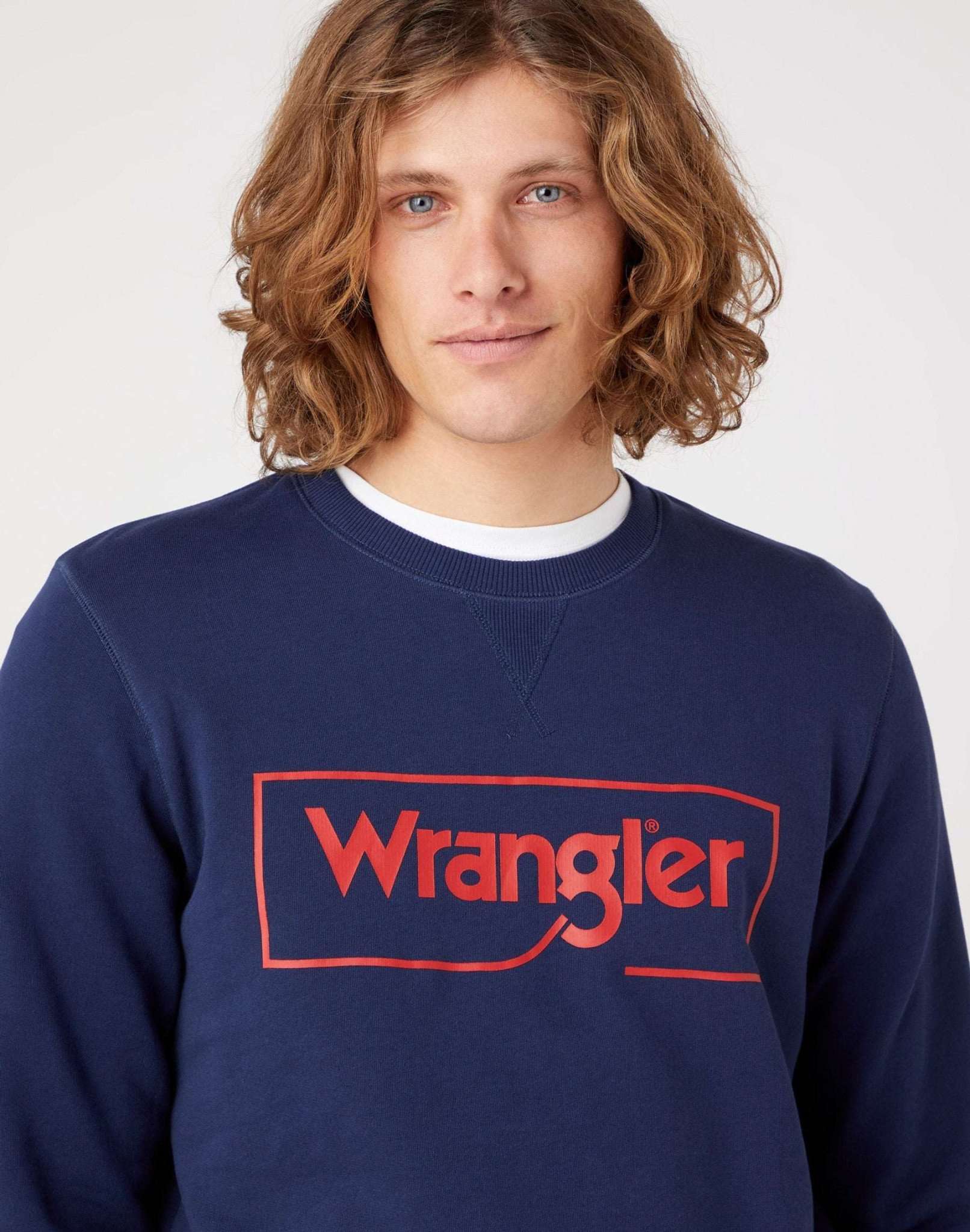 Frame Logo Crew en bleu marine Sweatshirts Wrangler   