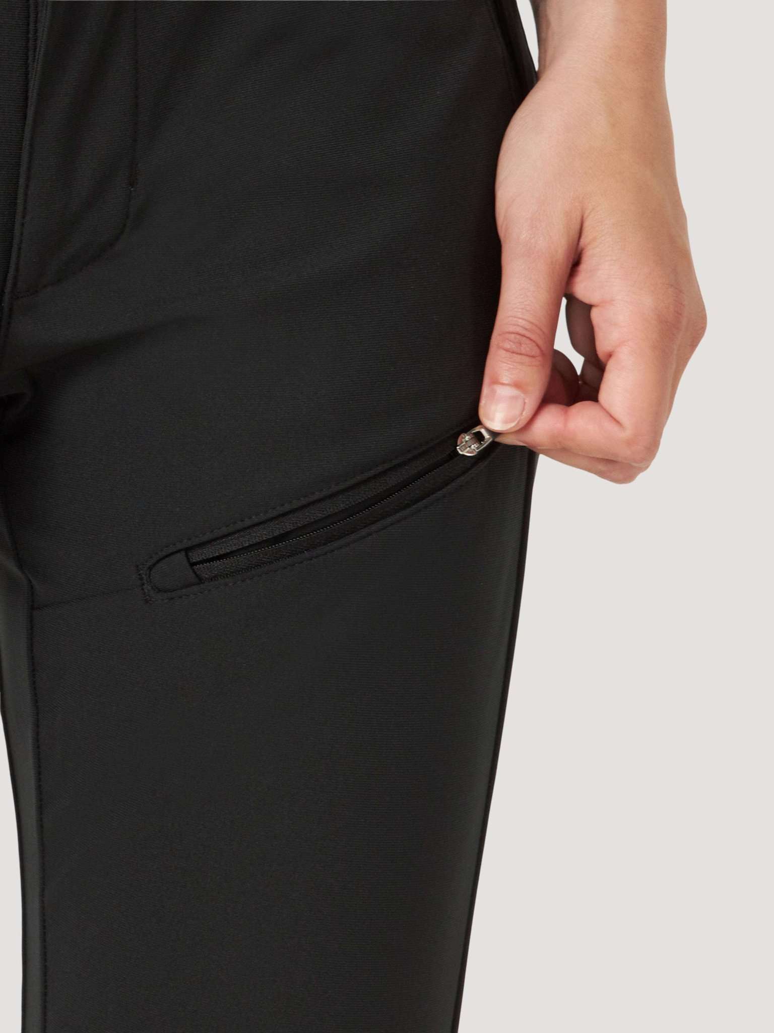 FWDS Pant in Black Pantalon Wrangler   