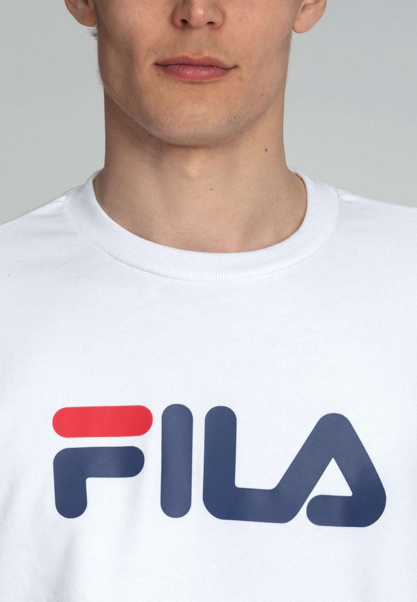 Barbian Crew Sweat in Bright White Sweatshirts Fila   