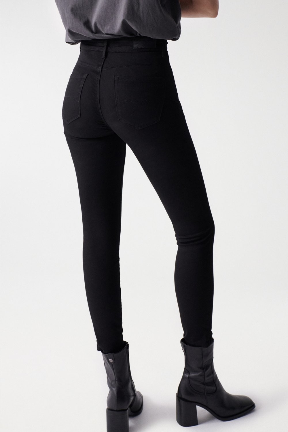 Secret Glamour Push-In en jean noir Salsa Jeans   