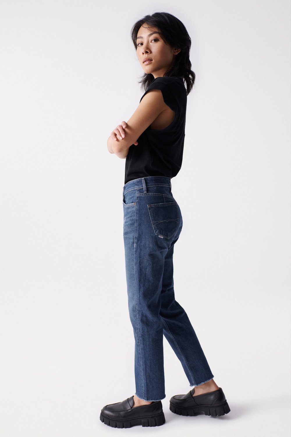 Jeans True Cropped Slim Comfort en Medium Wash Salsa Jeans   