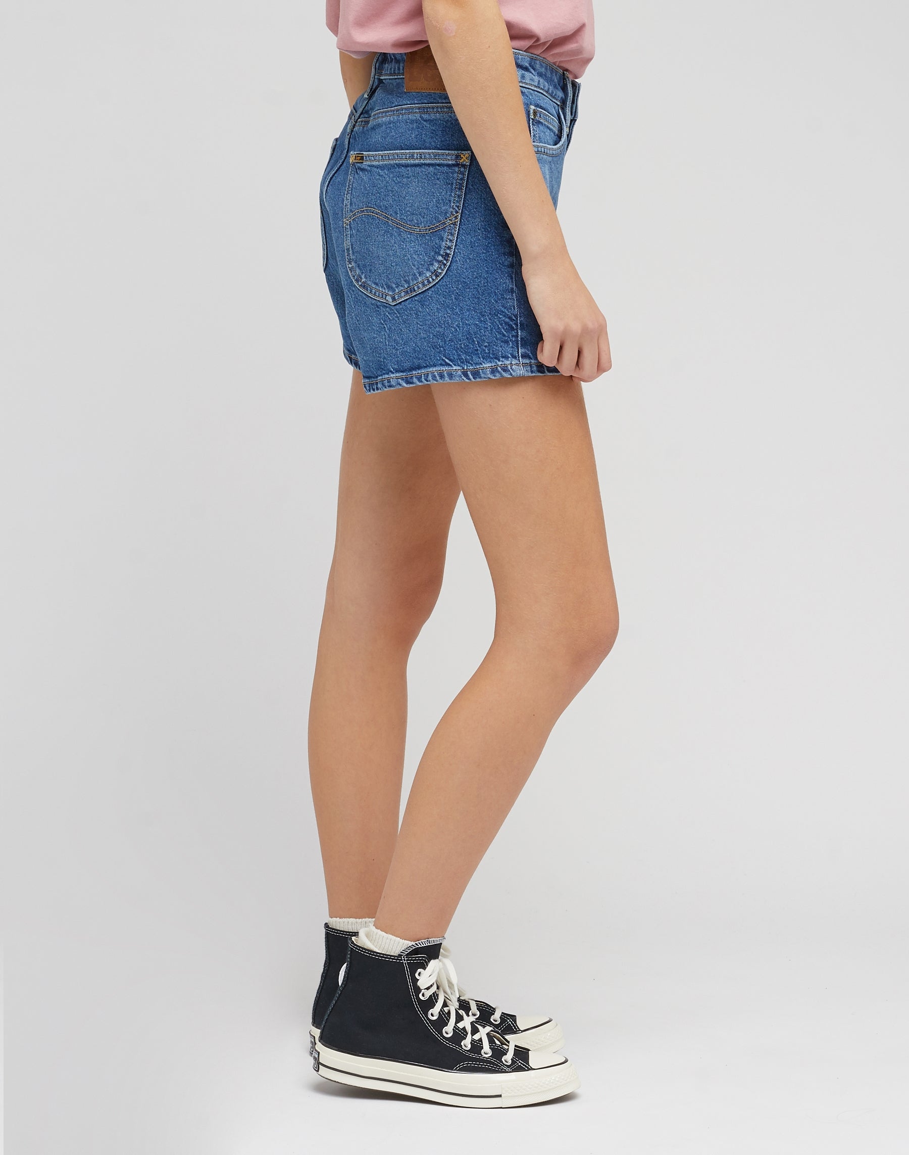 Carol Short en jean bleu speed Lee   