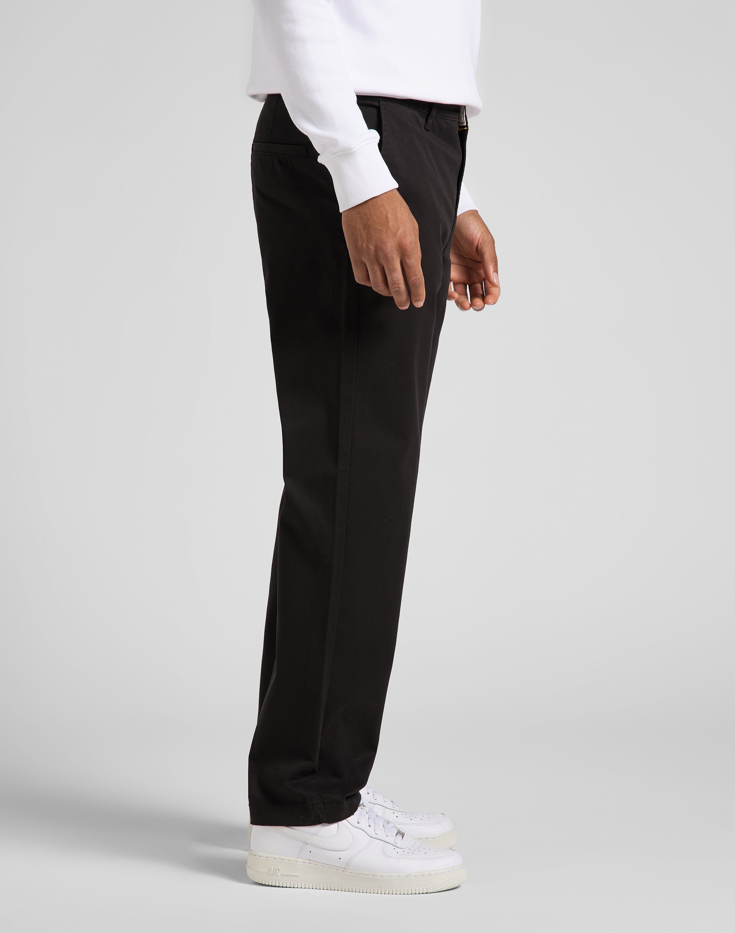 Relaxed Chino in Black Pantalons Lee   