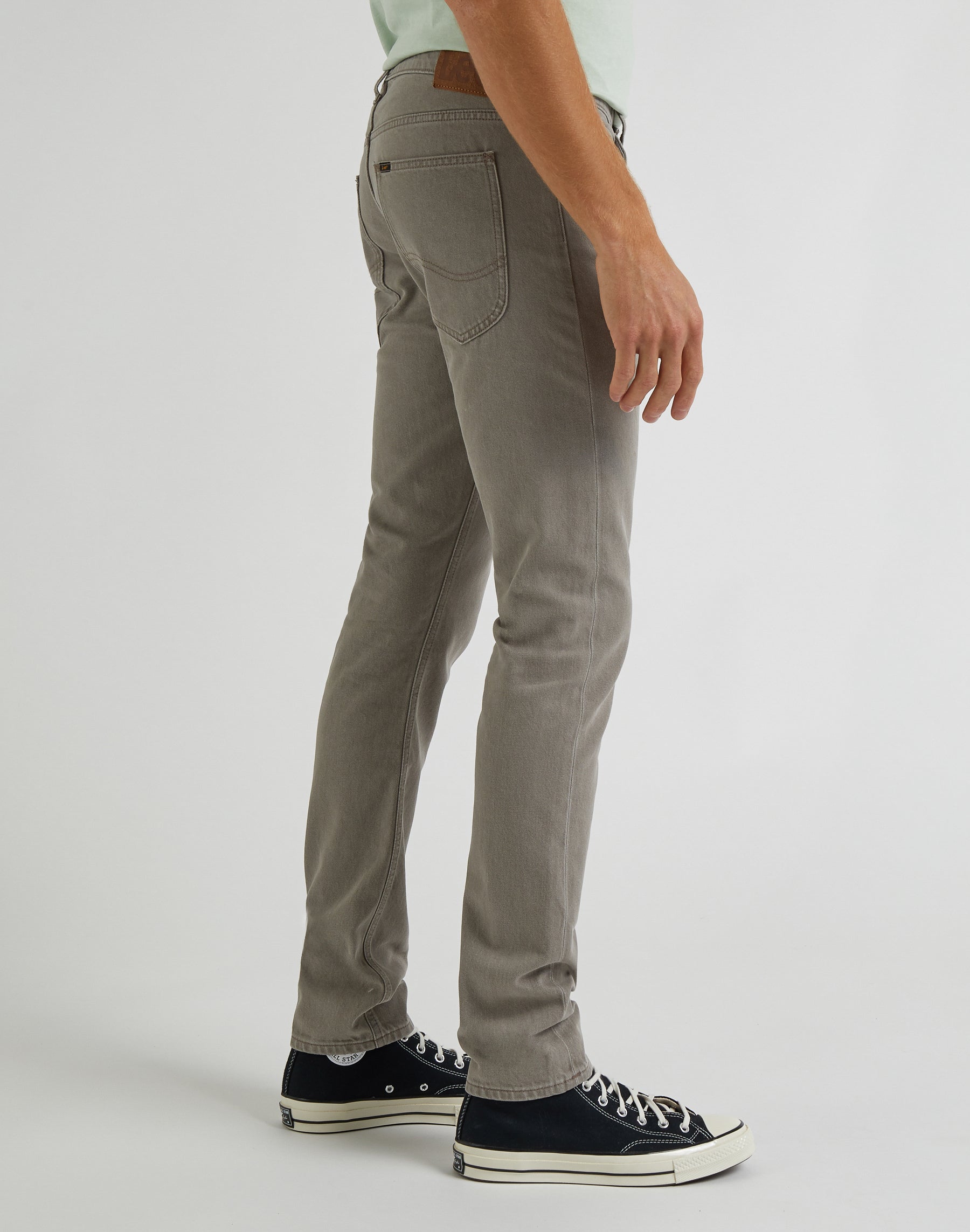 Luke Low Stretch in Mushroom Light Pantalon Lee   