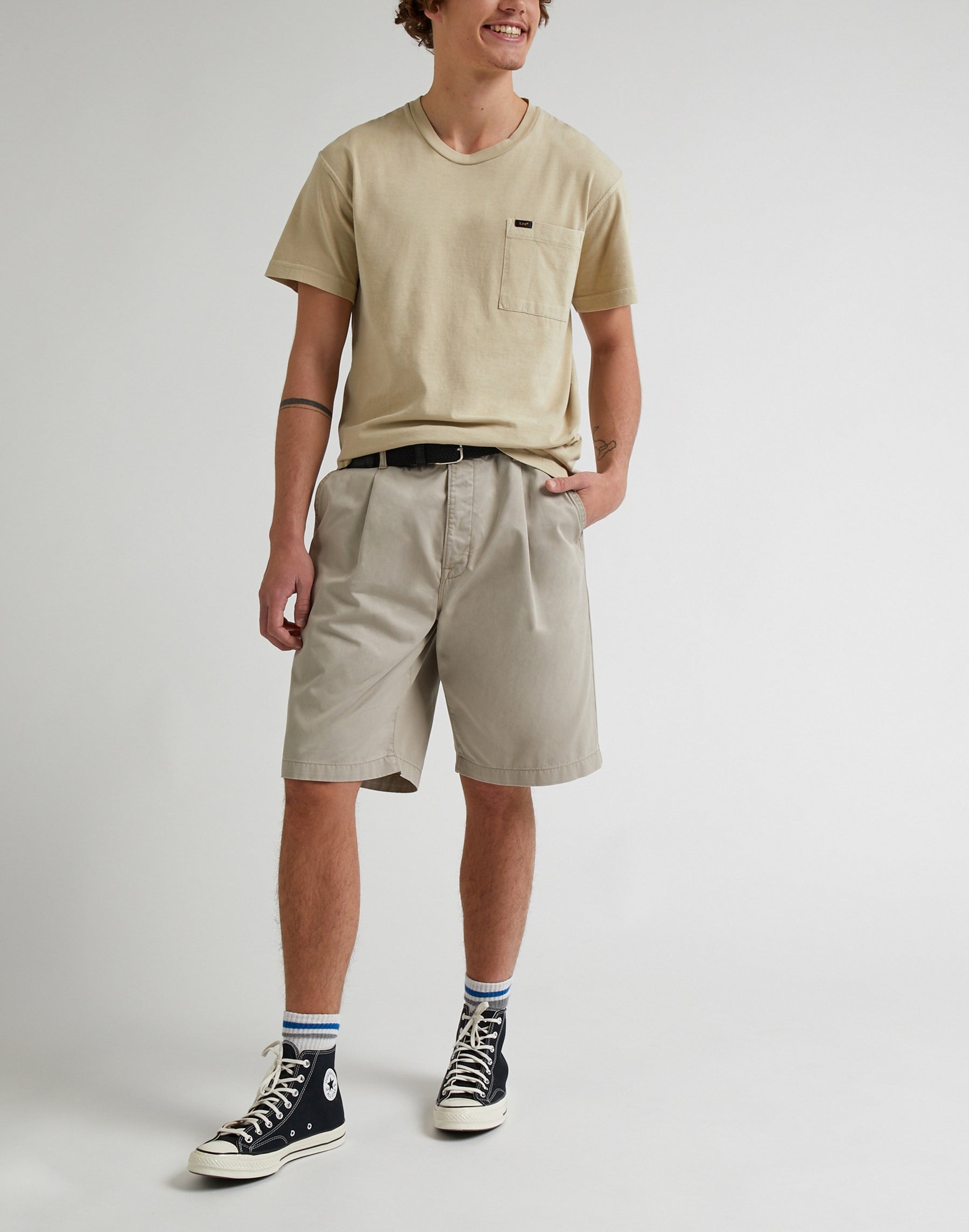 Short chino plissé en stone short Lee   