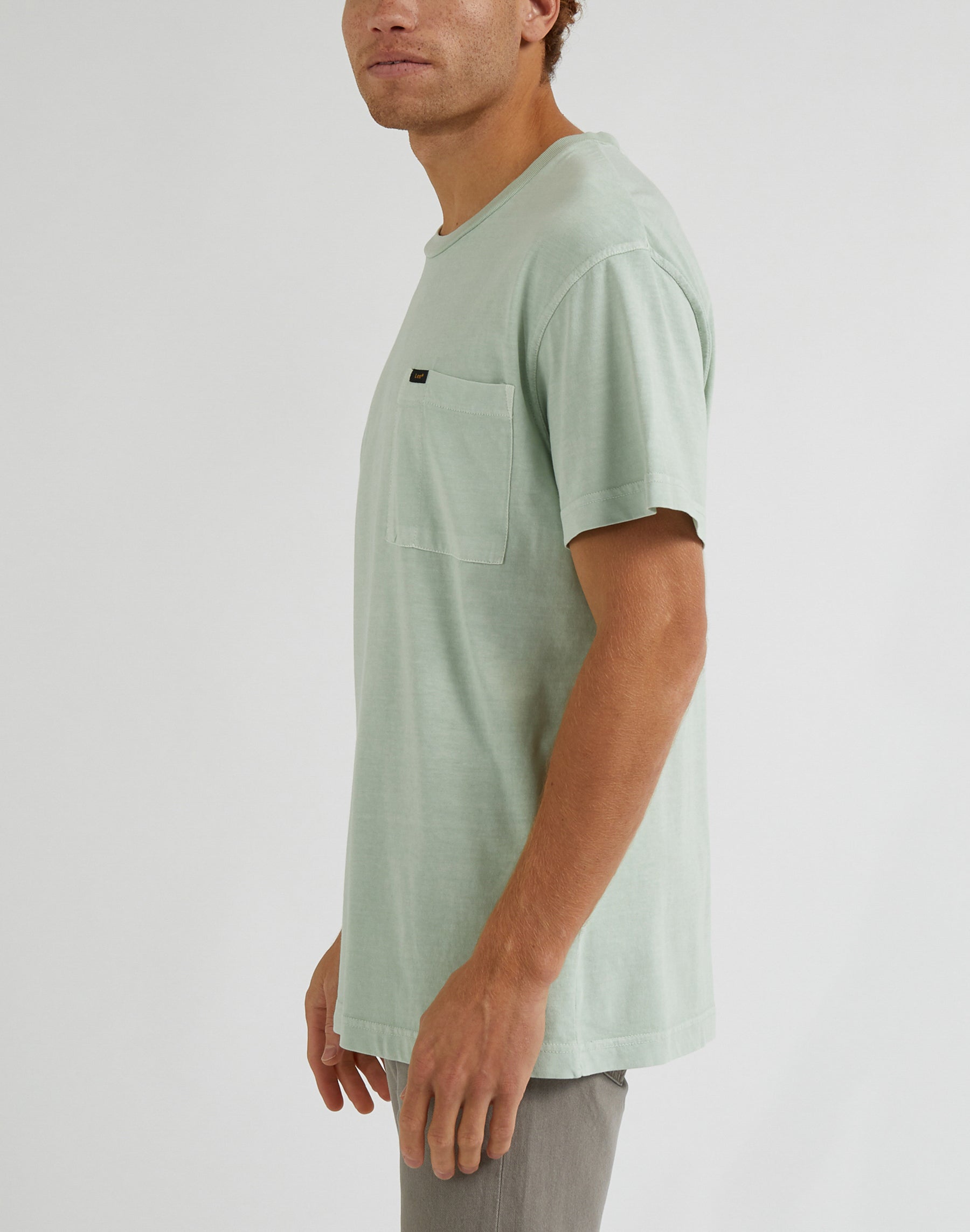 Relaxed Pocket Tee in Dusty Jade T-shirts Lee   