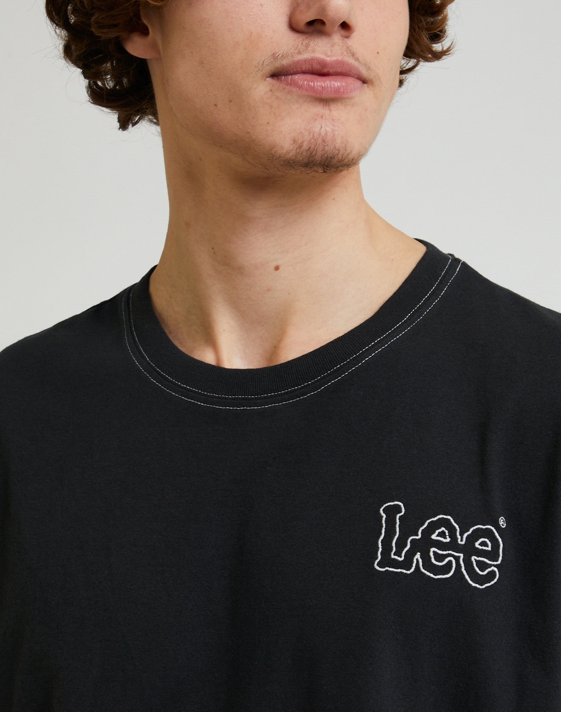 Tee Loose Seasonal en noir délavé T-shirts Lee   