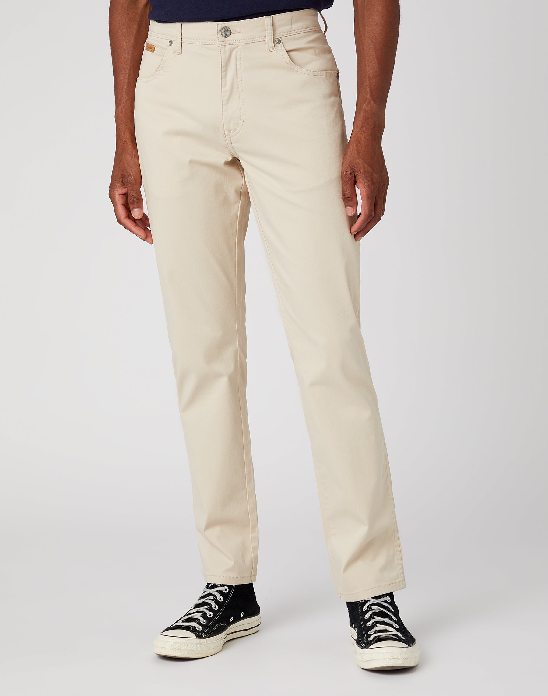 Texas Slim Trousers in Pumice Stone Pantalon Wrangler   