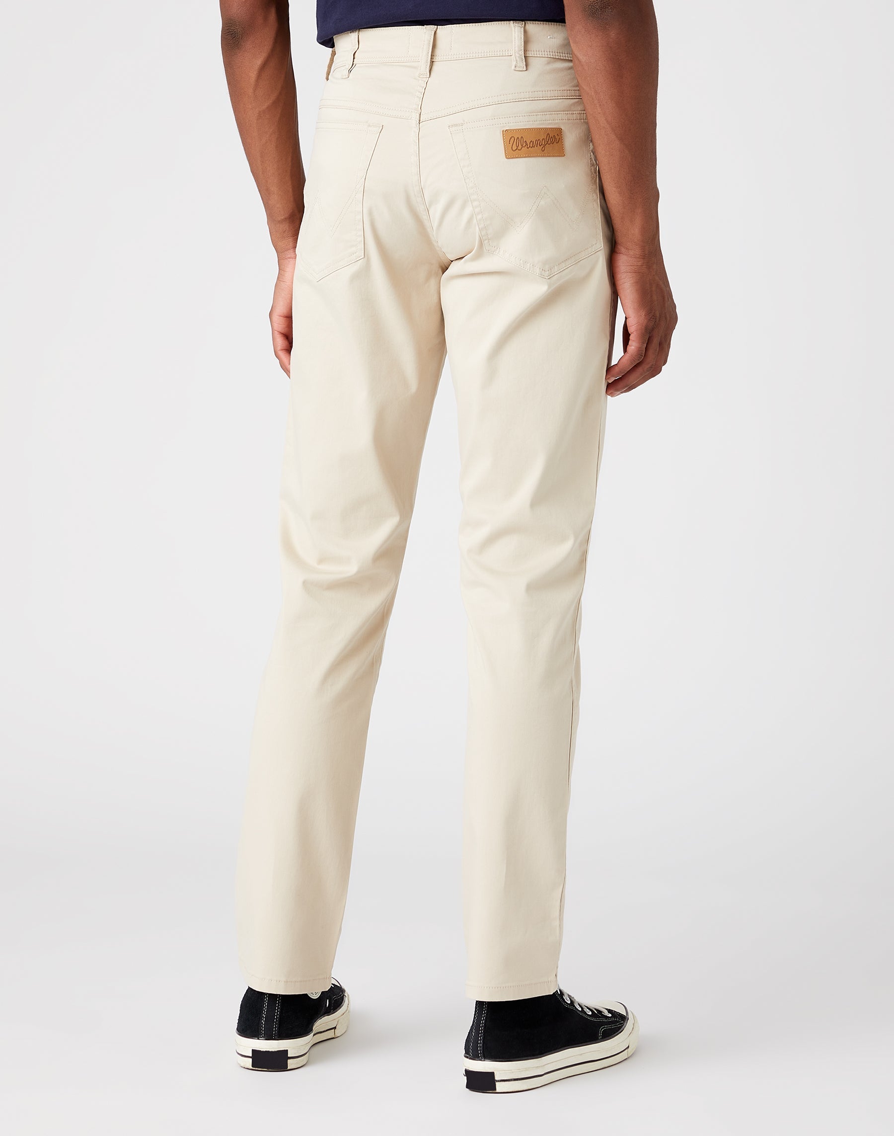 Texas Slim Trousers in Pumice Stone Pantalon Wrangler   