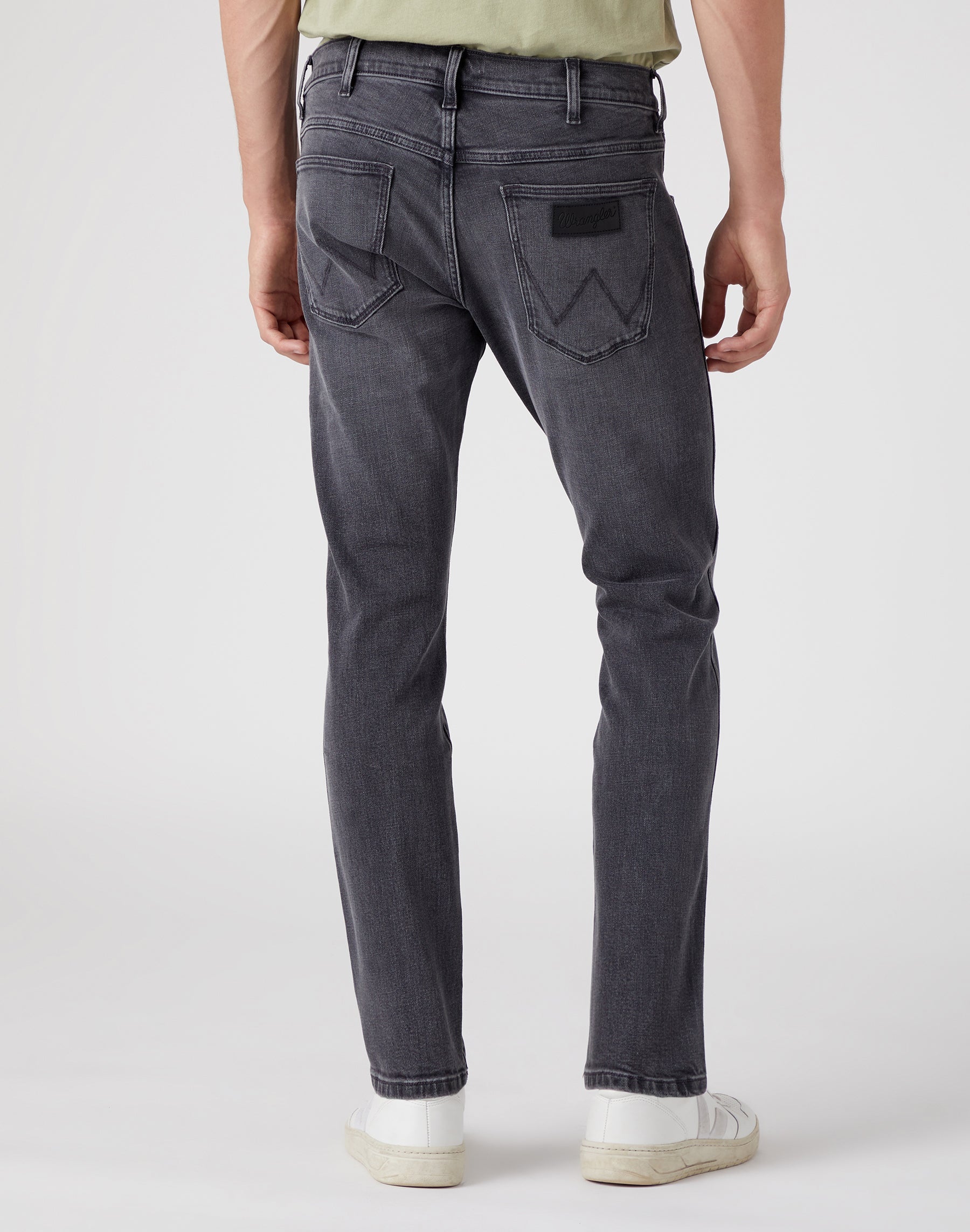 Bryson Medium Stretch en jeans Blackout Wrangler   