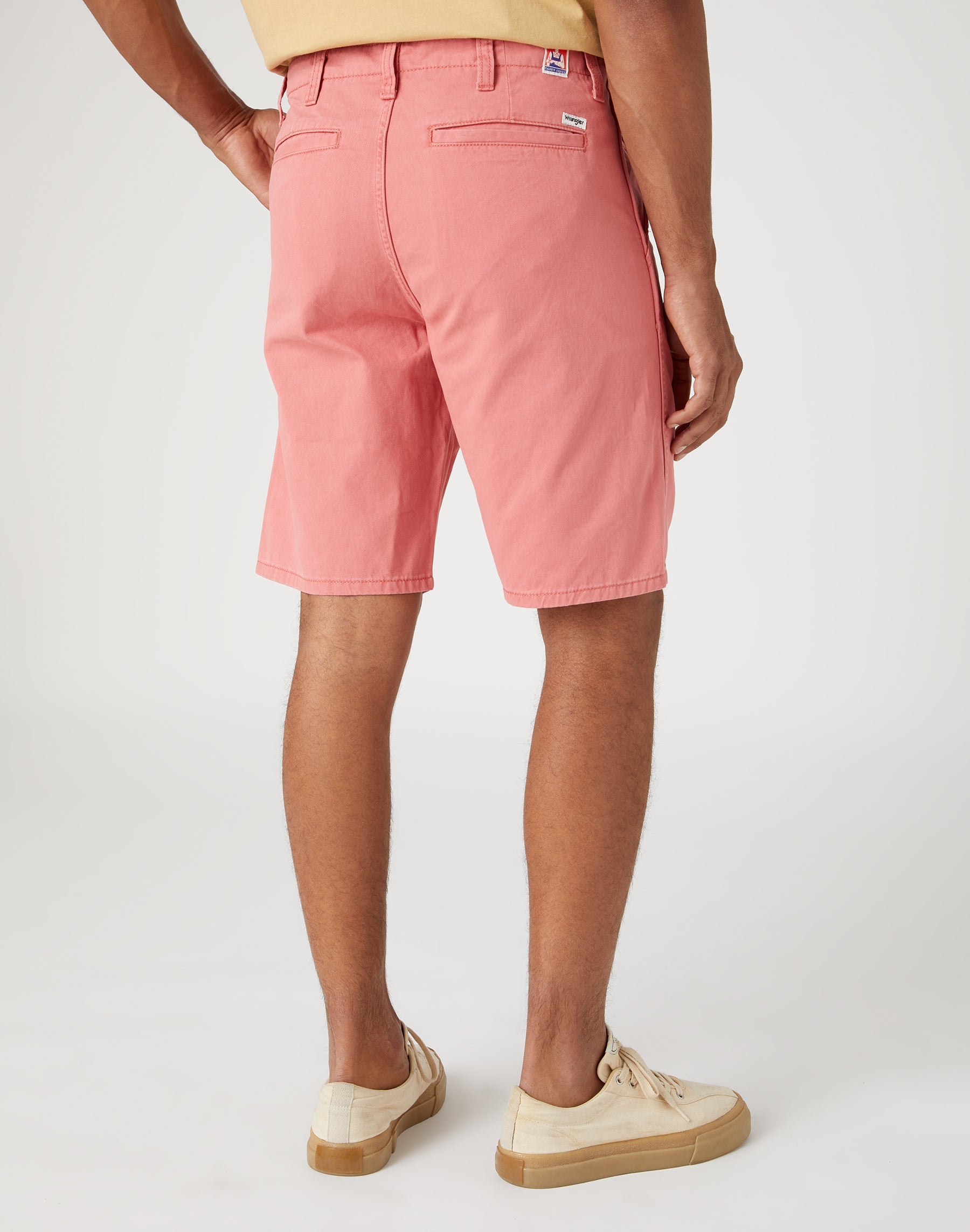 Casey Jones Chino Short en rose fané Wrangler   