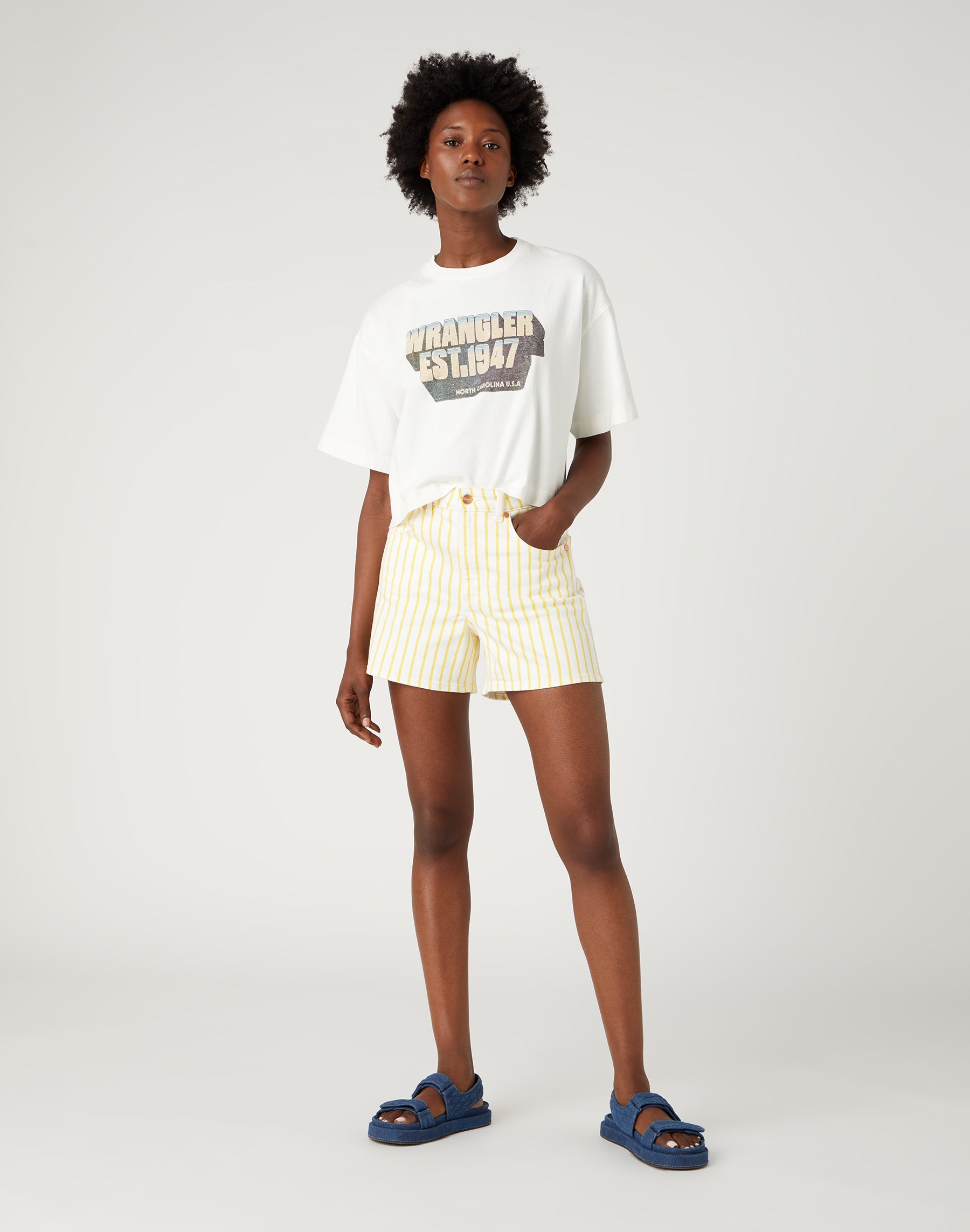 Donna in Sunshine Stripes Short en jean Wrangler   