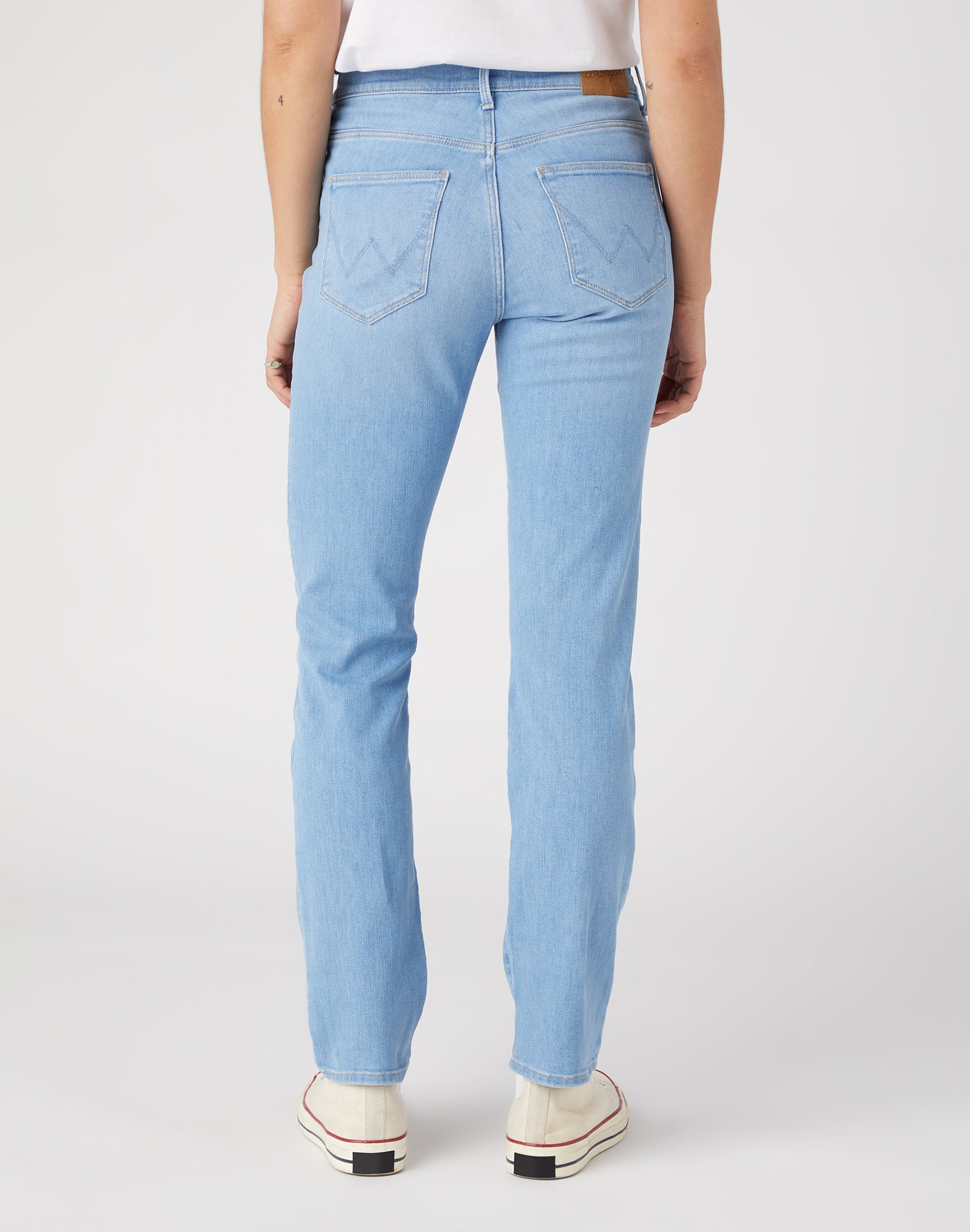 Slim in Easy On The Eyes Jeans Wrangler   