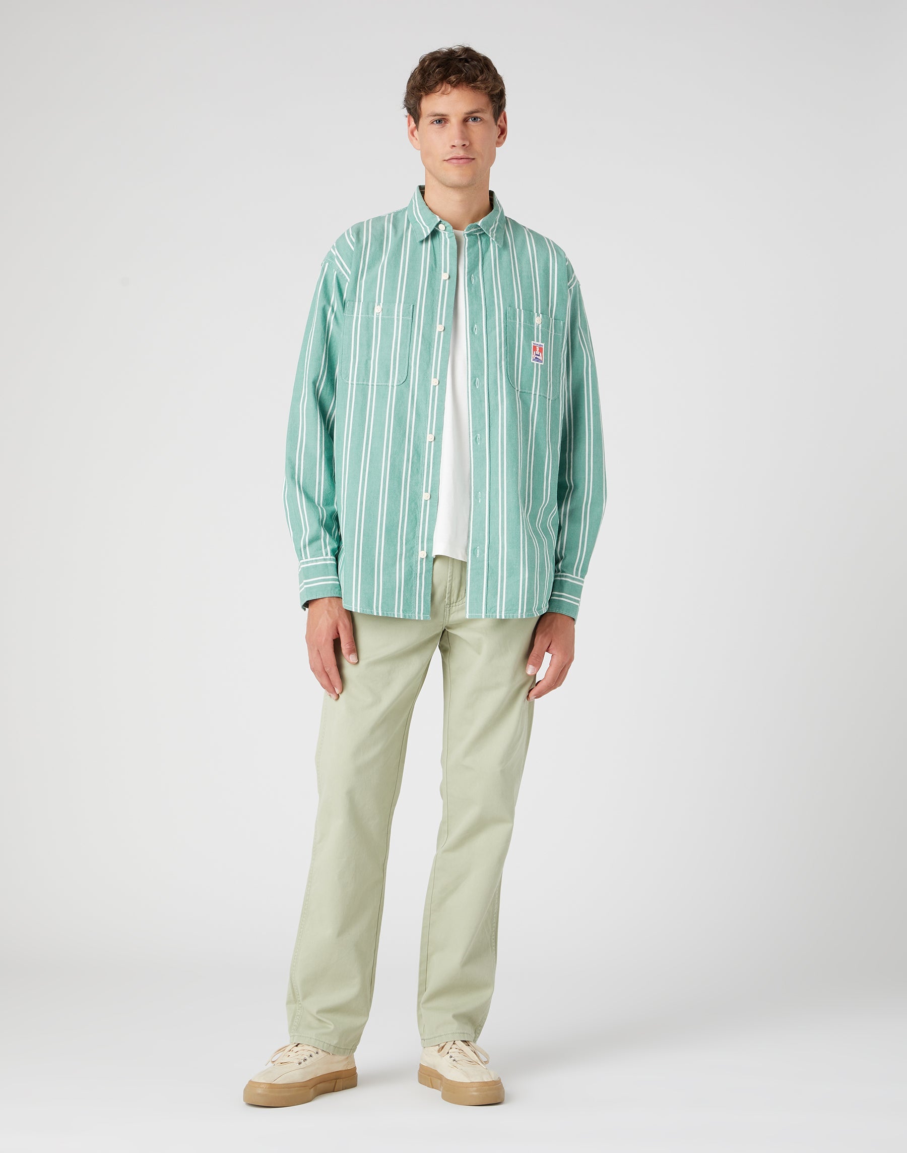 Casey Jones Two Pocket Utility Shirt in Pine Green Chemises Wrangler   