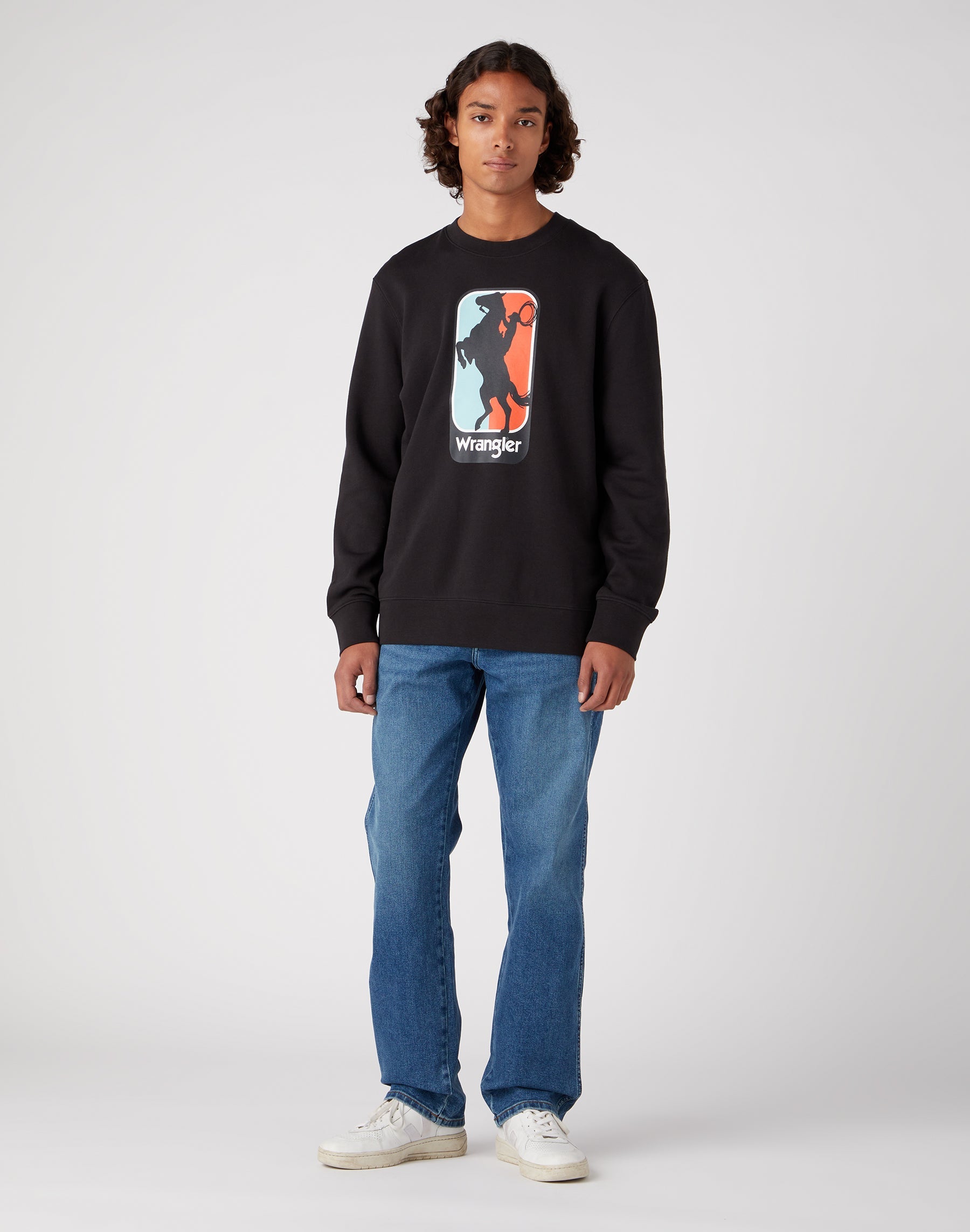 Logo Crew Sweat in Faded Black Sweatshirts Wrangler   