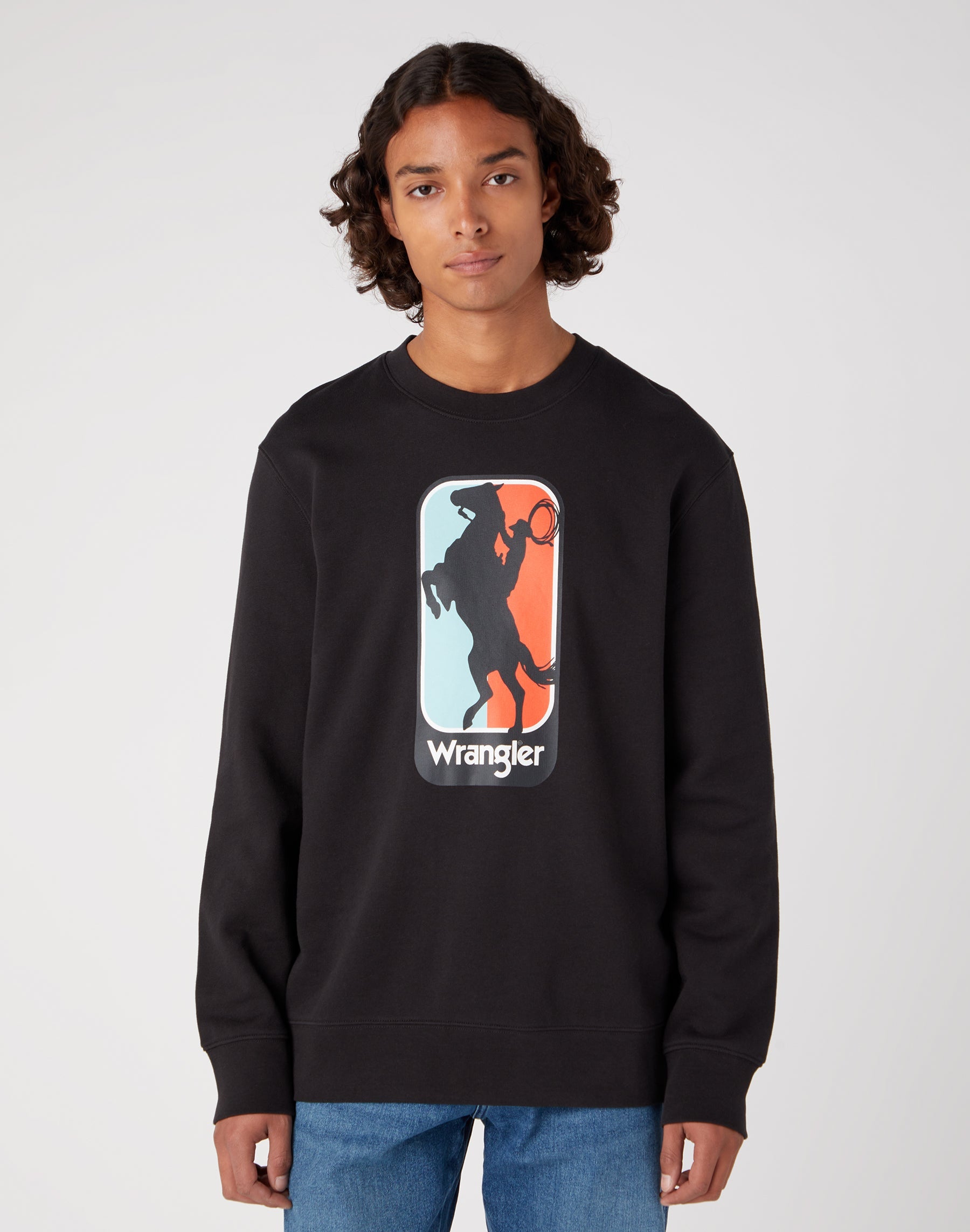 Logo Crew Sweat in Faded Black Sweatshirts Wrangler   