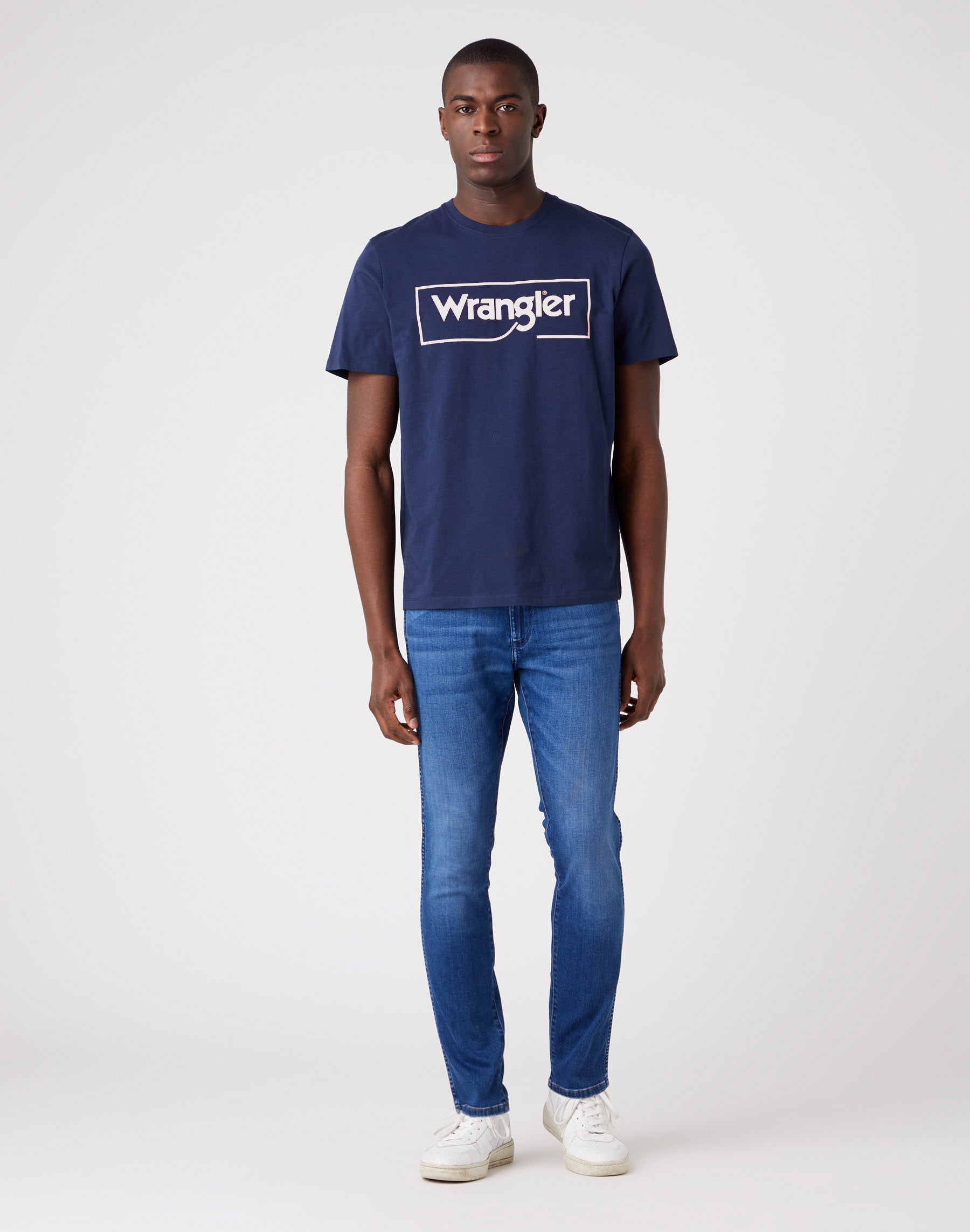 Frame Logo Tee in Navy T-shirts Wrangler   