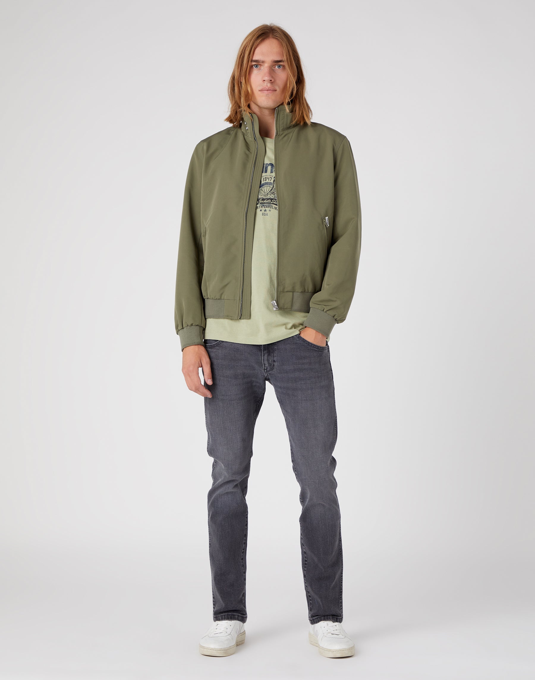 Americana Tee in Tea Leaf T-shirts Wrangler   