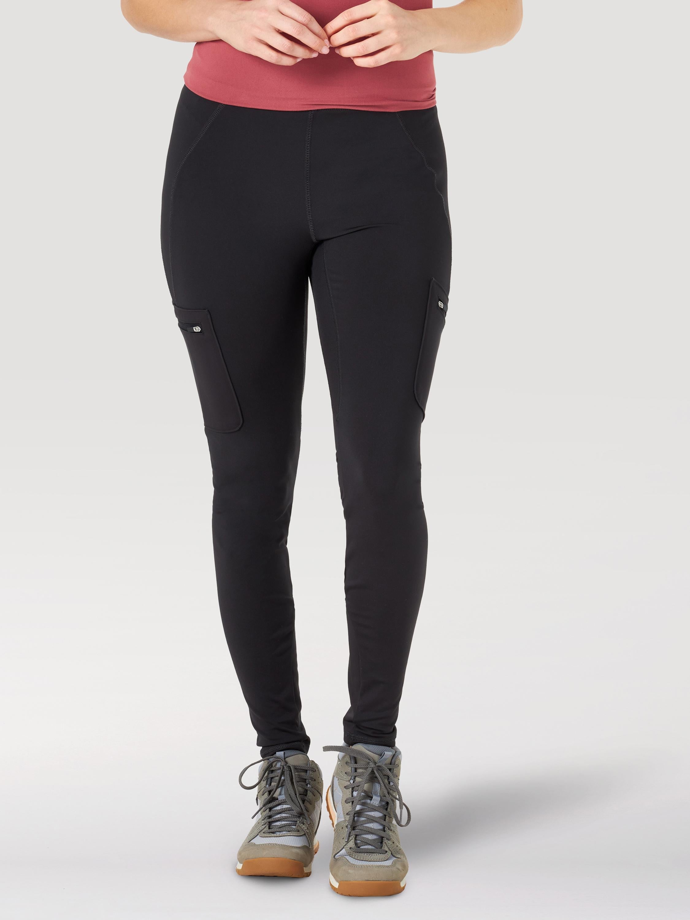 All Terrain Gear Cargo Legging in Black Pantalon Wrangler   