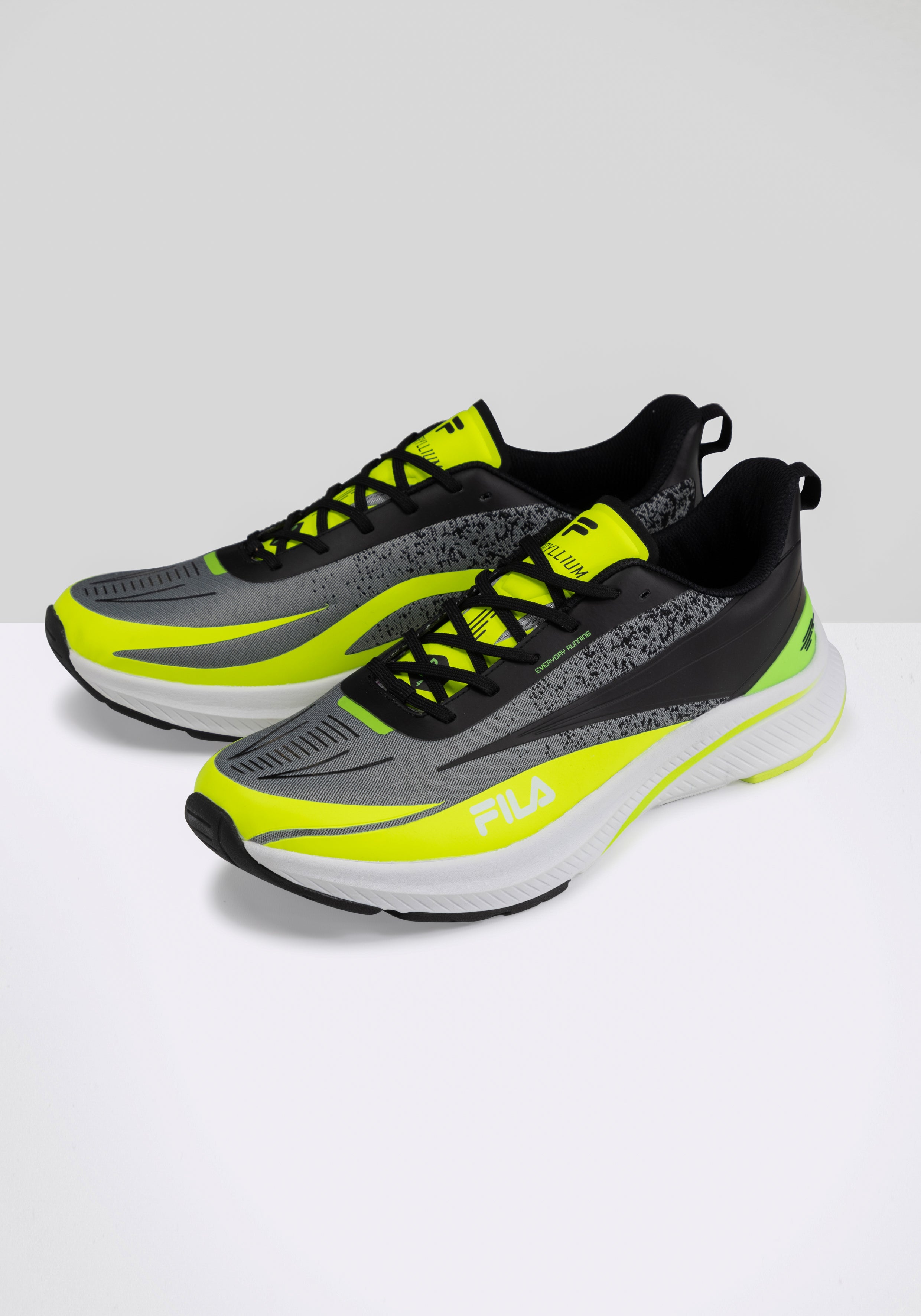 Chaussures de course Beryllium in White-Safety Yellow Fila   